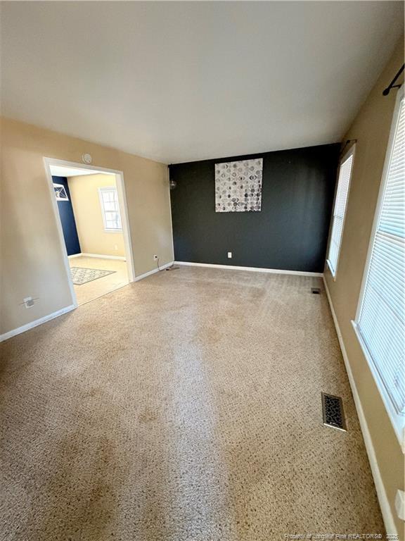 Foto del edificio - 4946 Pinewood Dr