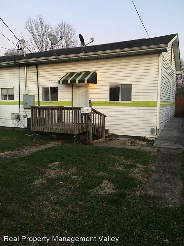 2 br, 1 bath House 3921 2nd Avenue House Rental in Nitro, WV