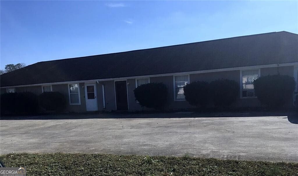 Primary Photo - 124 Evergreen Trail SE