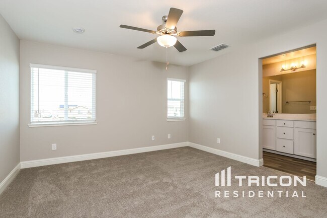 Building Photo - 2135 Comstock Ln