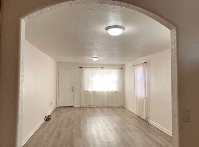 Foto del edificio - Charming 3 Bedroom Home in Hollister