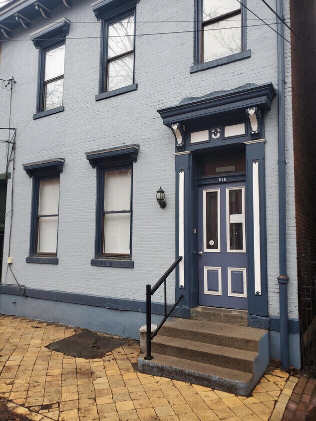 518 Lockhart St Unit 1, Pittsburgh, PA 15212 Apartment for Rent in