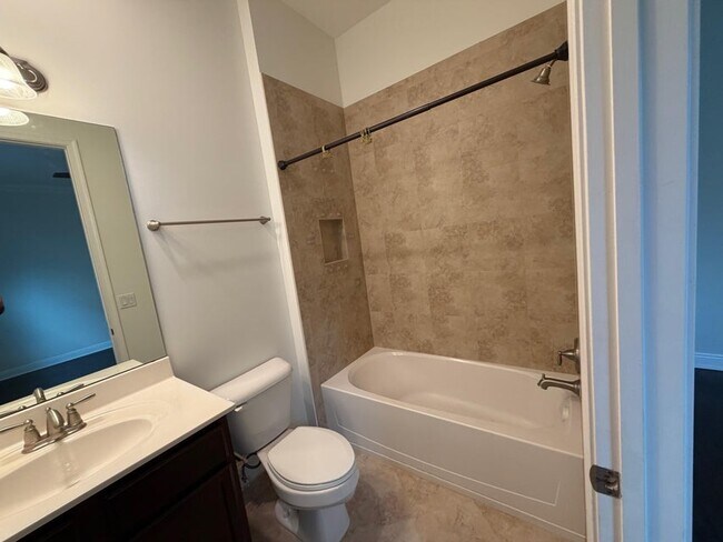 Building Photo - 2824 Bellarosa Circle