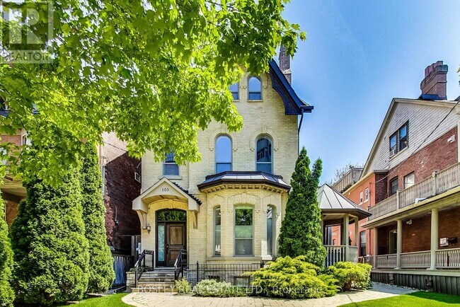 Building Photo - 103-103 Pembroke St