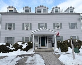 Building Photo - 6 Oakland Ct