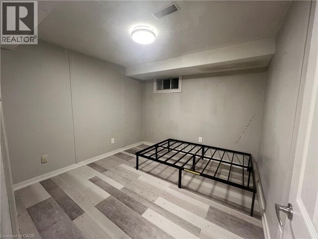 Building Photo - 5002 Willowood Dr