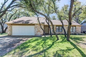 Building Photo - 8911 Bubbling Springs Trail