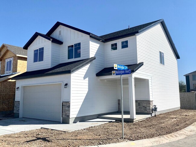 Building Photo - Lovely 4-bedroom Near Foxboro in NSL Avail...