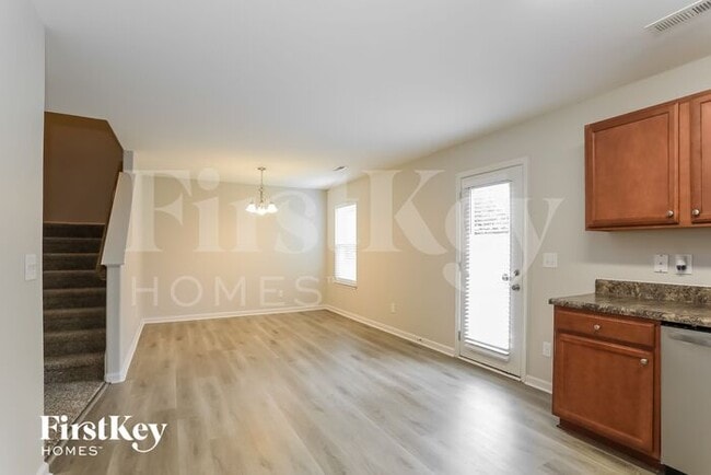 Building Photo - 1137 Early Rise St