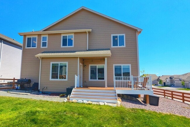 Foto del edificio - Gorgeous 4 Bedroom 2.5 Bath Home in Bradley Ranch