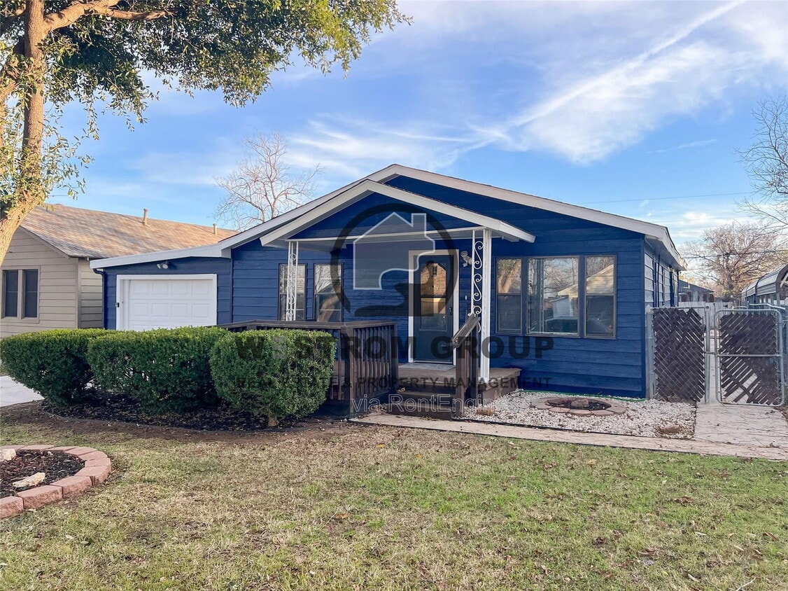 Building Photo - 5729 Blackmore Ave