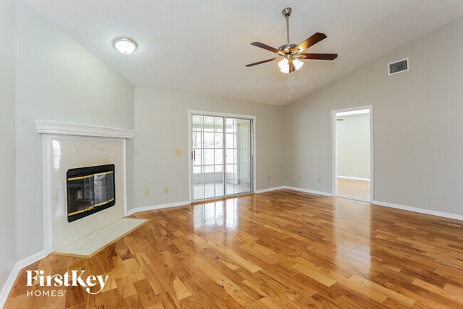 Foto del edificio - 8047 Queensferry Ln