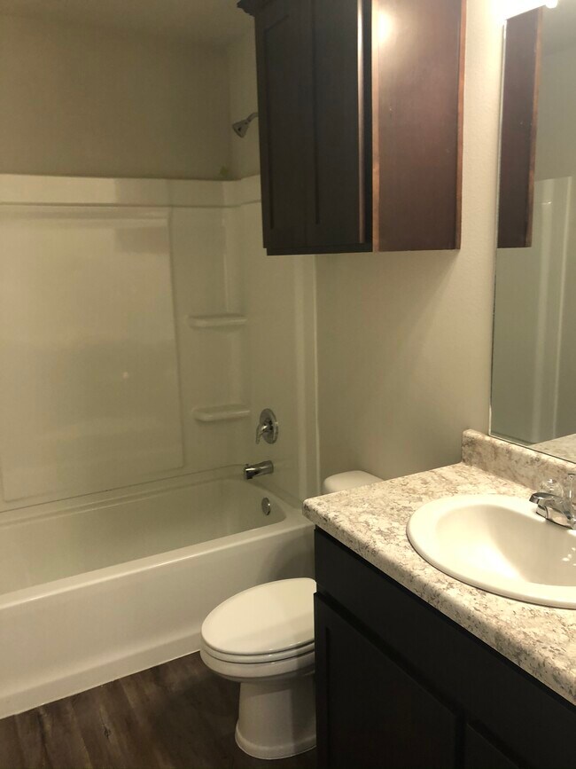 Foto del edificio - 23136 Jinkins Ln