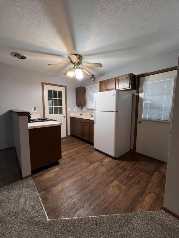 Foto del edificio - 1174 S. Lincoln Ave., Unit C