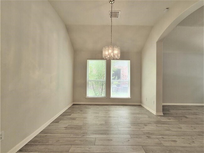 Building Photo - 13910 White Oak Glen Ct