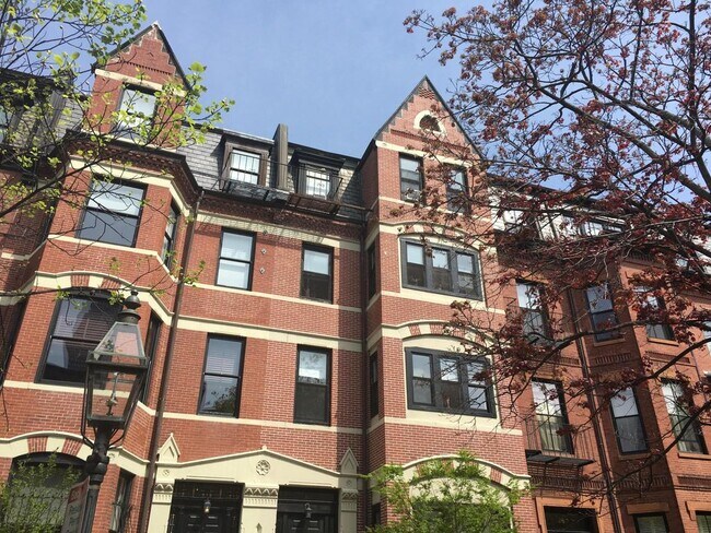 Foto del edificio - 301 Marlborough St