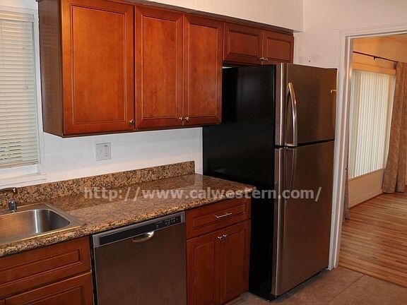 Building Photo - single family home
