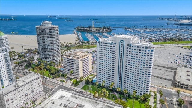 Building Photo - 525 E Seaside Way