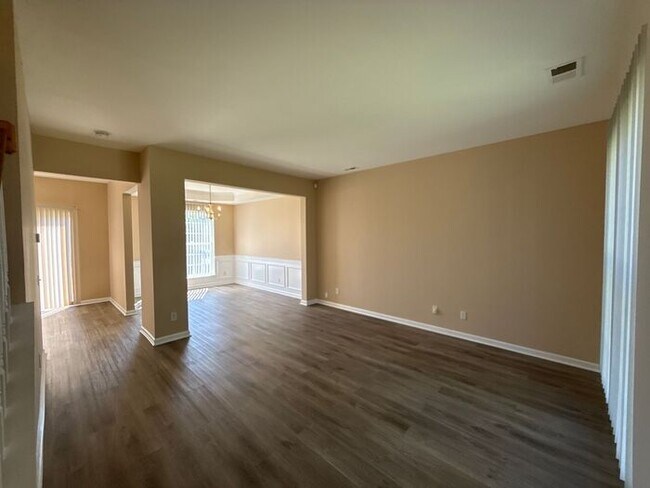 Building Photo - T.R. Lawing Realty Property