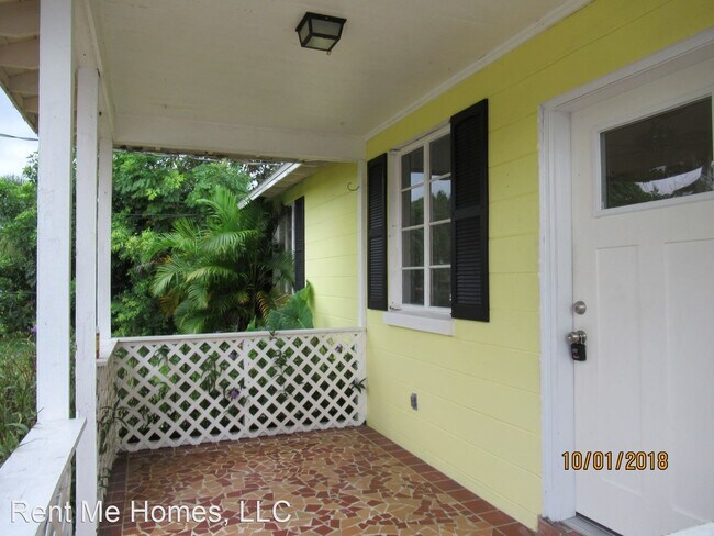 Building Photo - 2 br, 1 bath House - 554 Martha Drive