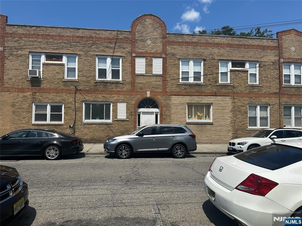 Foto principal - 346 Highland Ave