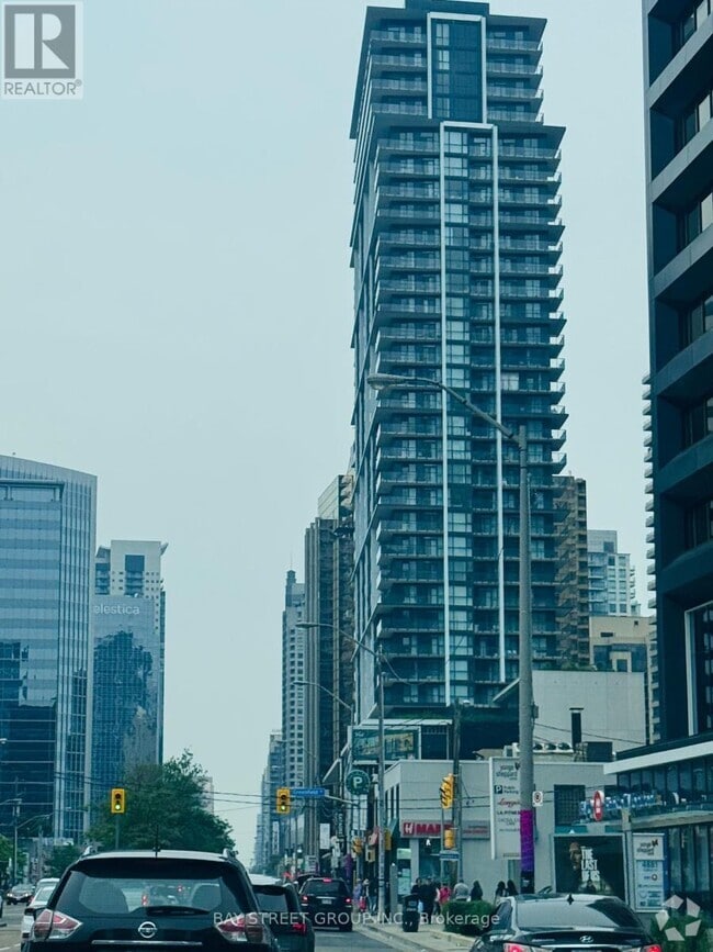Building Photo - 912-4955 YONGE St