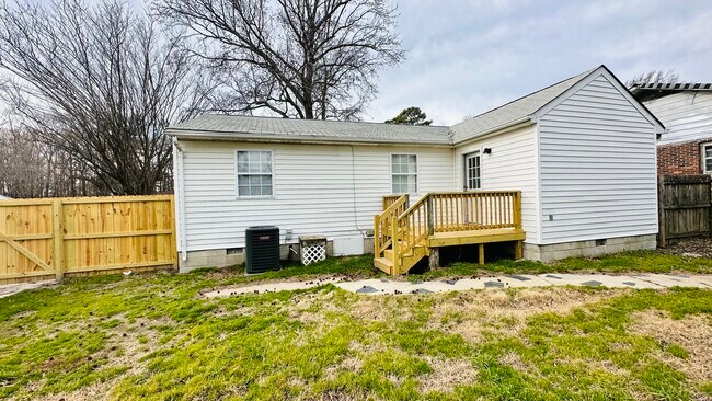 Building Photo - 32 Franktown Rd