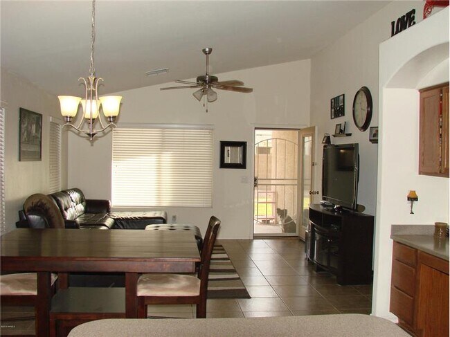Foto del edificio - 41133 W Sanders Way