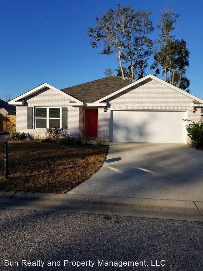 Building Photo - 4 br, 2 bath House - 1329 Majesty Loop