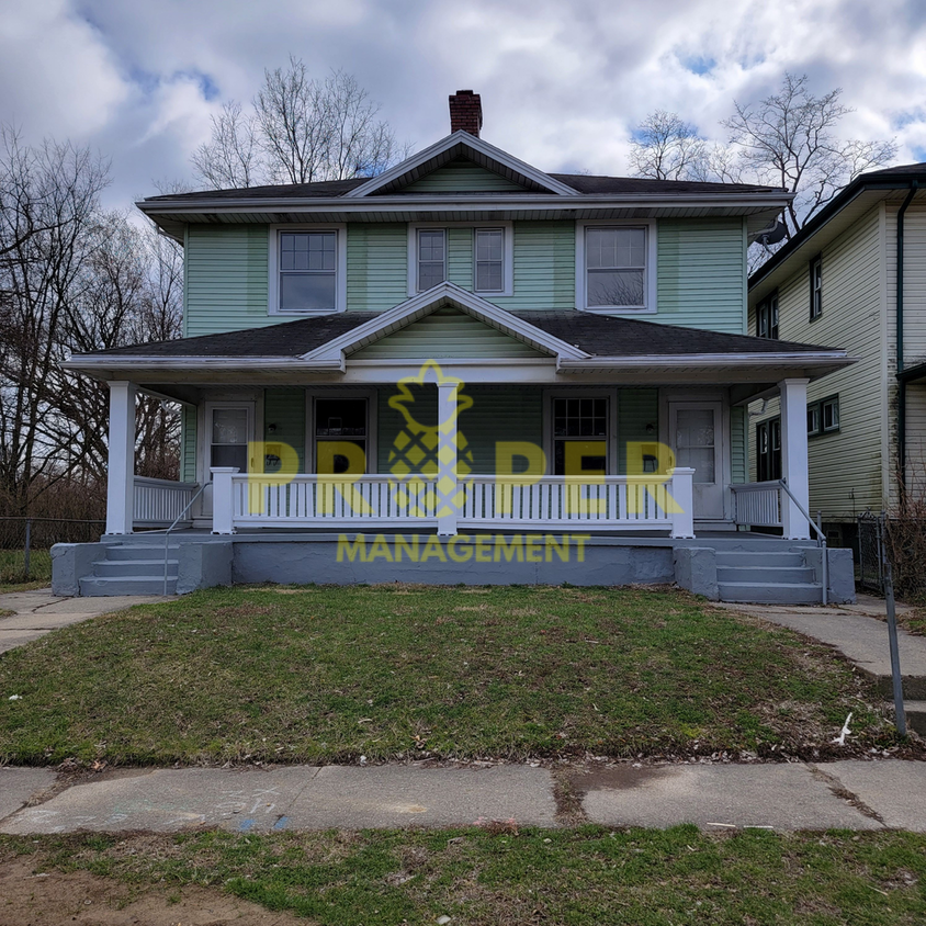 Primary Photo - 216-218 Cambridge Avenue