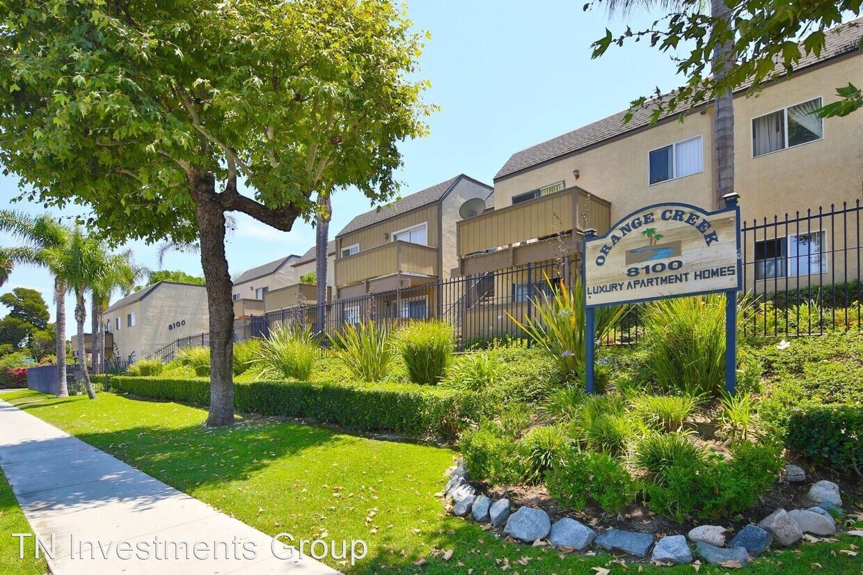 Foto principal - 8100 Orangewood Ave