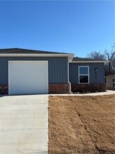 Building Photo - 6612 NW Kathleen St