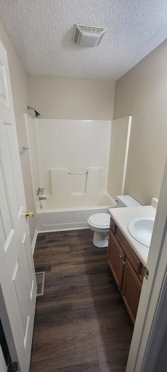 Foto del edificio - 68 Driftwood Ln