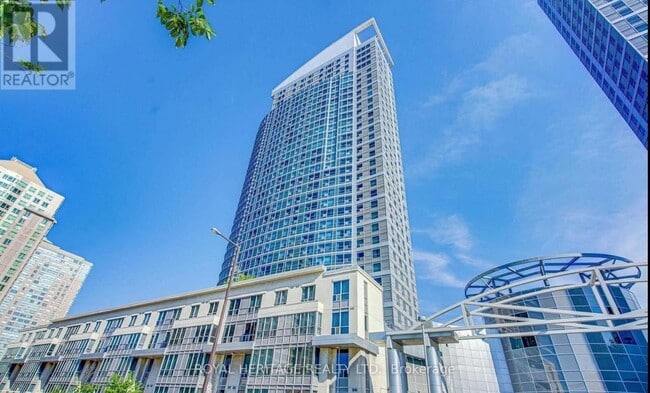 Building Photo - 36-2136 Lee Centre Dr