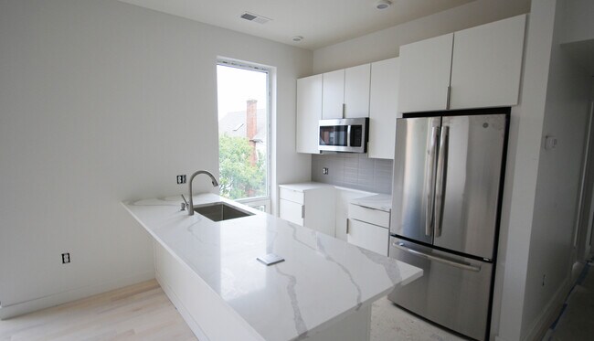 Foto del edificio - 225 Waterman St