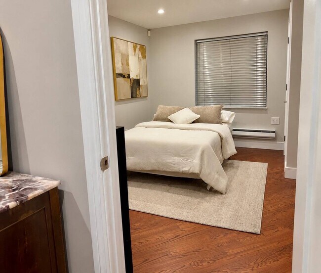 Foto del edificio - 904 Sterling Pl