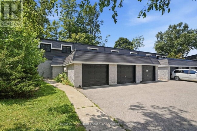 Building Photo - 509 Quiet Pl