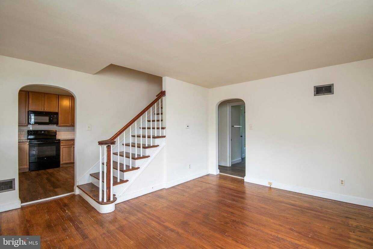 6820 Boyertown Pike, Douglassville, PA 19518 House Rental in