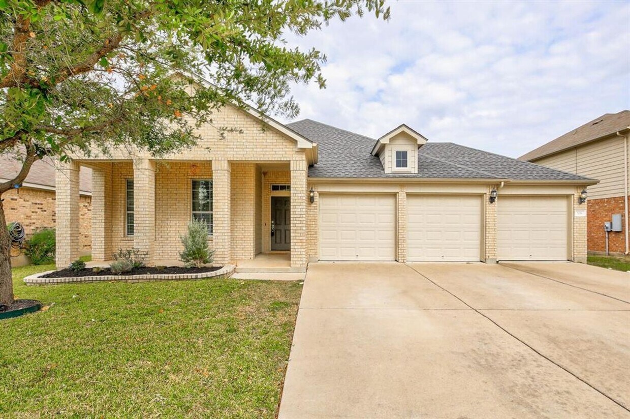 Foto principal - Elegant 3-Bedroom/ 2-Bathroom in Leander!