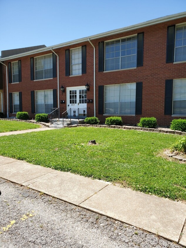 307 Gettysburg Rd 2 Unit 2 B, Belleville, IL 62226 Apartments in