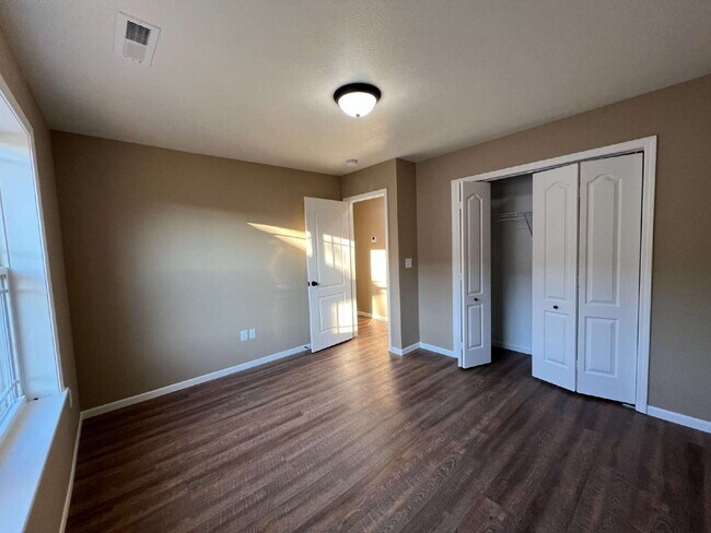 Building Photo - 145 Bald Cypress Ct