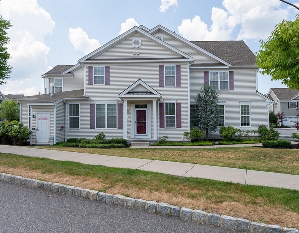 2 Simeon Howard Way, Westborough, MA 01581 Townhome Rentals in
