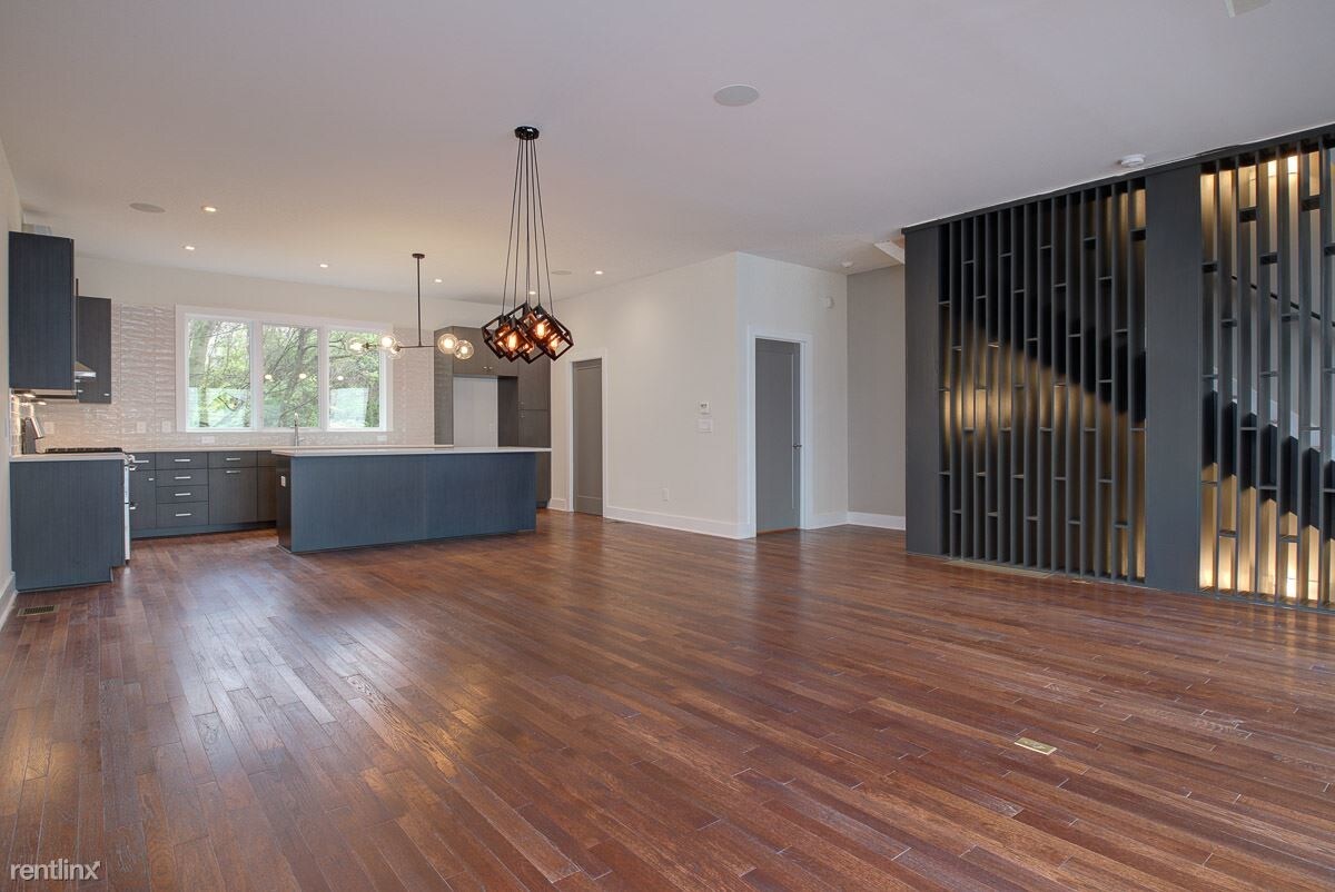 Foto principal - 2132 9th Ave N