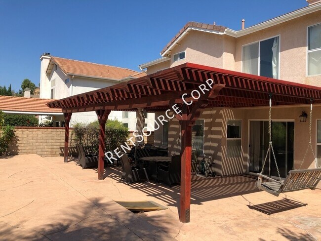 Foto del edificio - 27704 Glacier Pl
