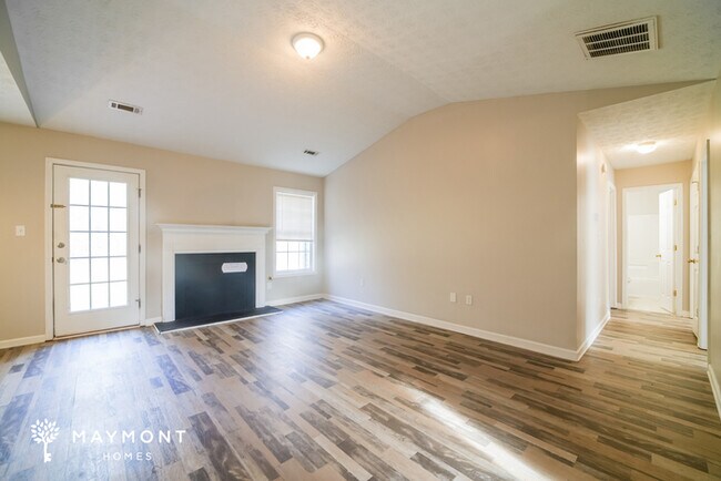 Foto del edificio - 45 Canterbury Dr