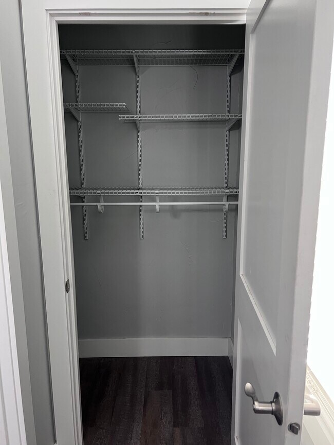 Fotografía del edificio - 1606 Indiana Ave