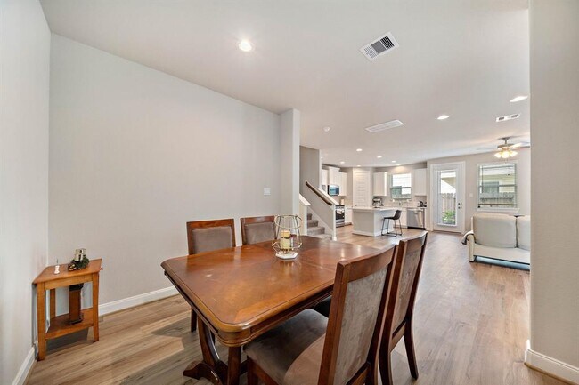 Foto del edificio - 3113 Cloud Forest Ln