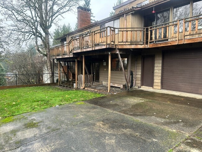 Building Photo - Super Comfortable Furnished Short term rental