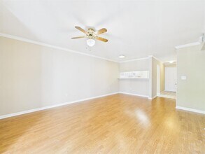 Building Photo - 501 W 26th St