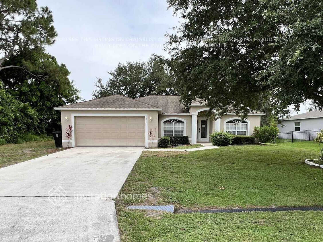 Foto principal - 2474 SE Wood Ave